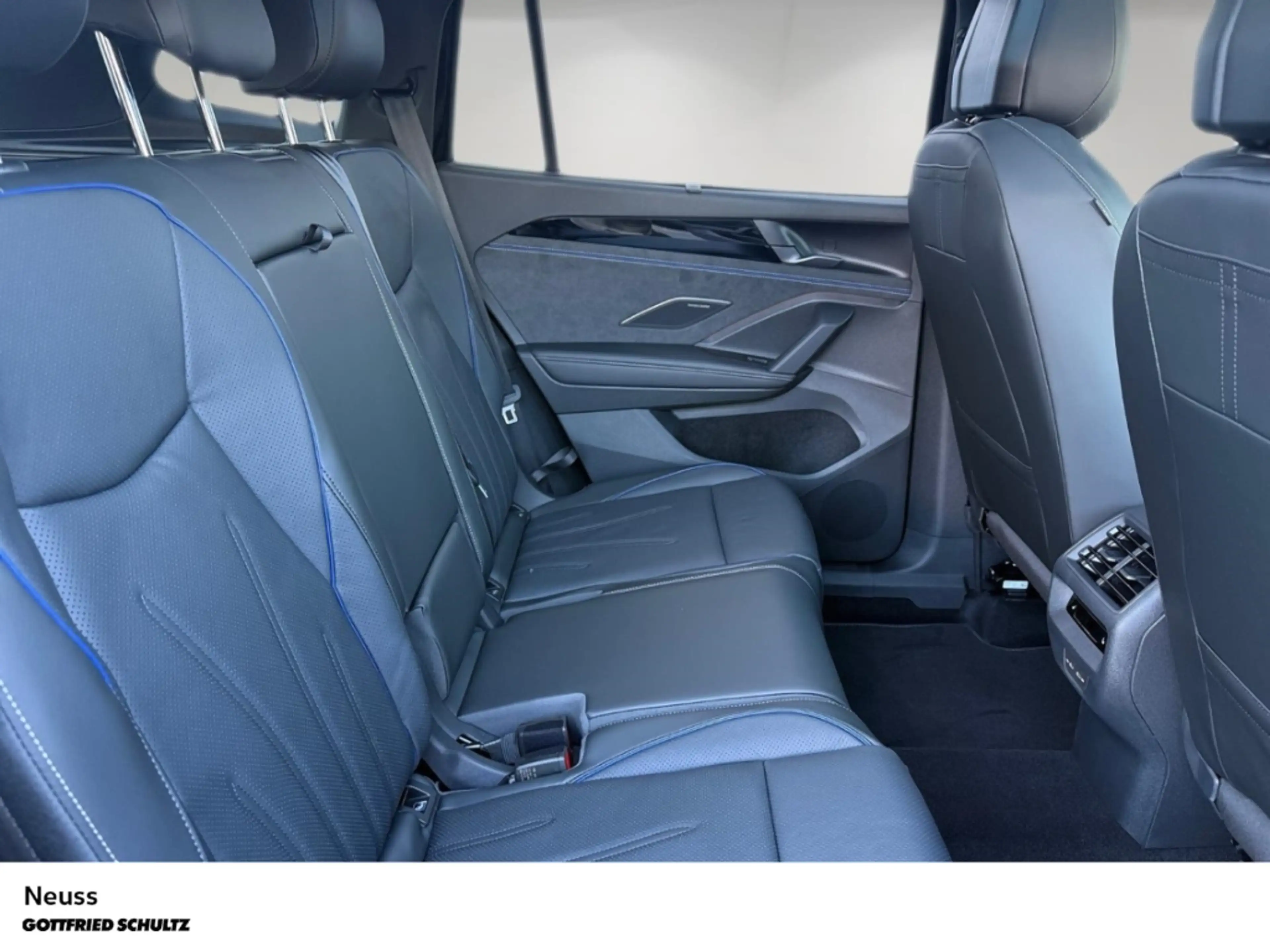 Volkswagen Tayron R-Line 1.5 eHybrid DSG NAVI AHK BLACK STYLE — photo 7