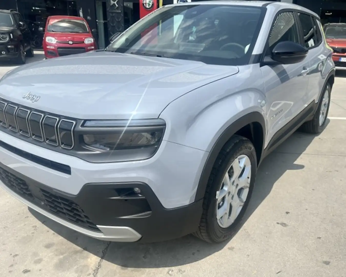 Jeep Avenger 1.2 Turbo e-Hybrid Altitude - 1