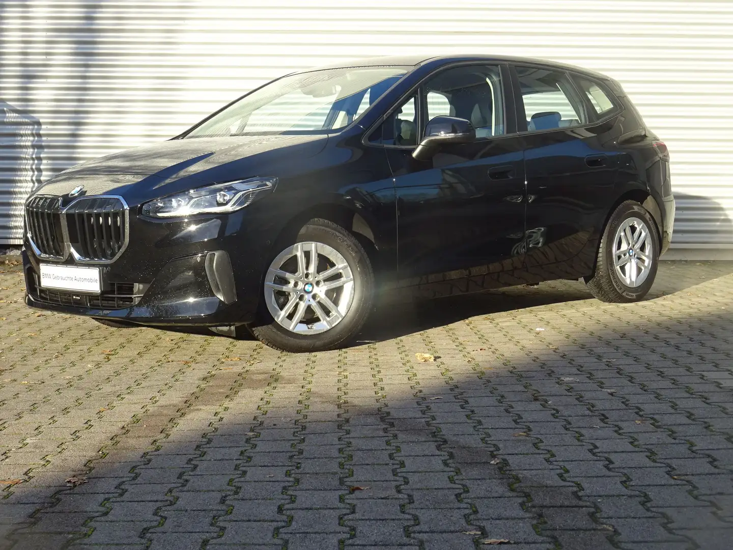 BMW 220 i Active Tourer Premium-Paket DriveAssist+ Schwarz - 2