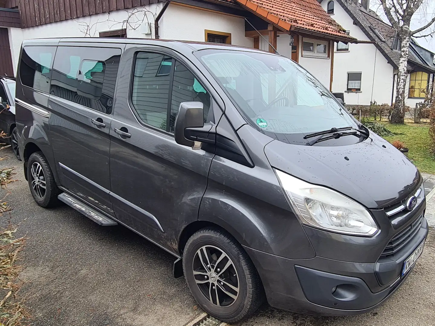 Ford Tourneo Custom Tourneo Custom 310 L1H1 VA Titanium Grau - 2
