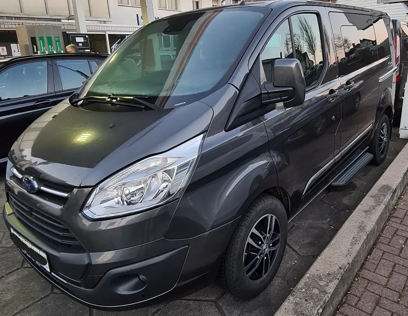 Ford Tourneo Custom Tourneo Custom 310 L1H1 VA Titanium Grau - 1