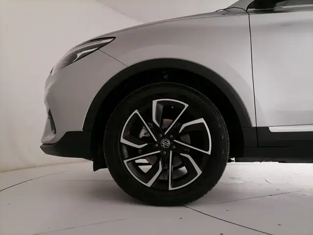MG ZS view 26