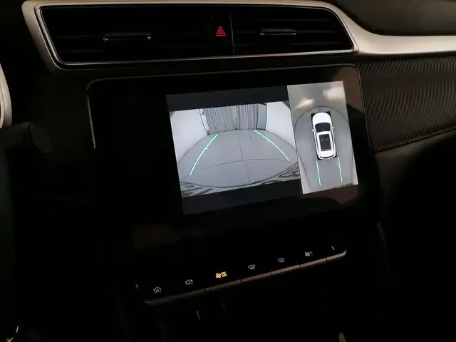 MG ZS view 16