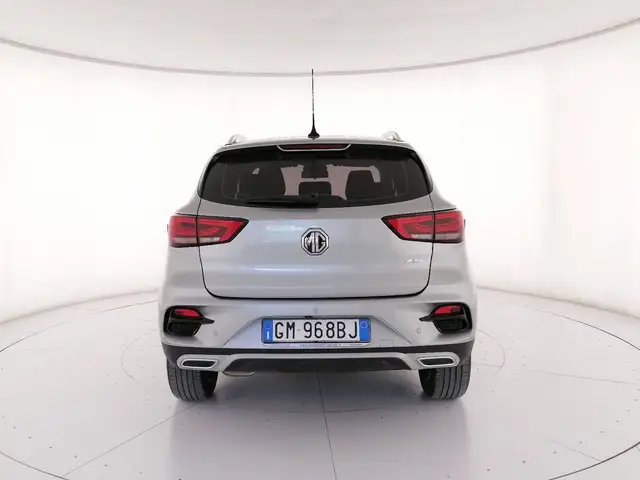 MG ZS view 4