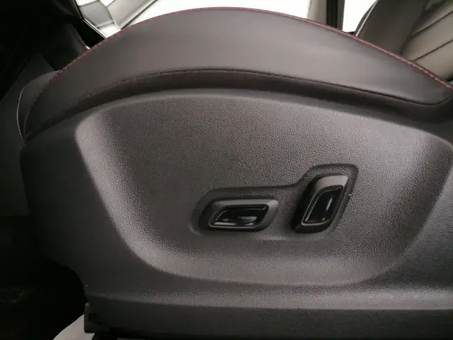 MG ZS view 25