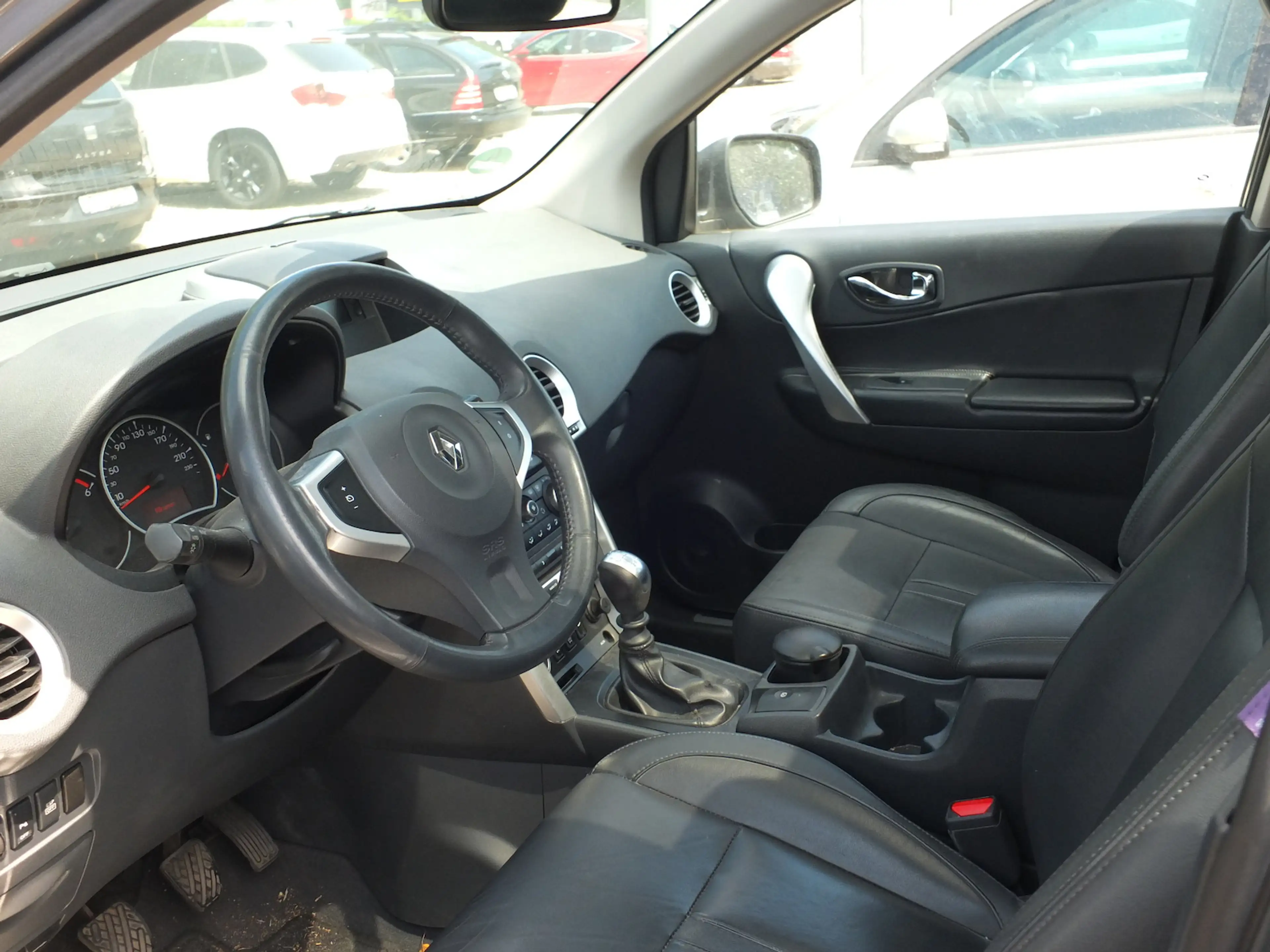 Renault Koleos LUXE 4 WD LEDER XENON DPF PARKPILOT KLIMAAUTOMATIK — photo 3