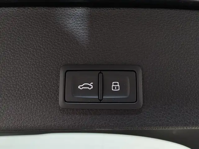 Audi Q2 view 11