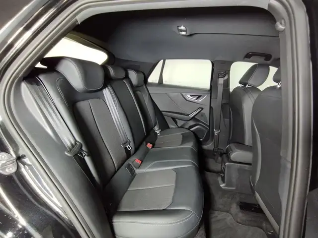 Audi Q2 view 7