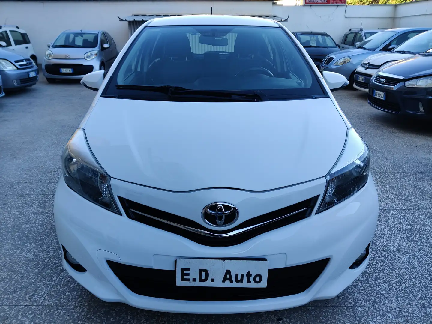 Toyota Yaris Yaris 5p 1.4 d-4d Lounge c/CL Bianco - 2