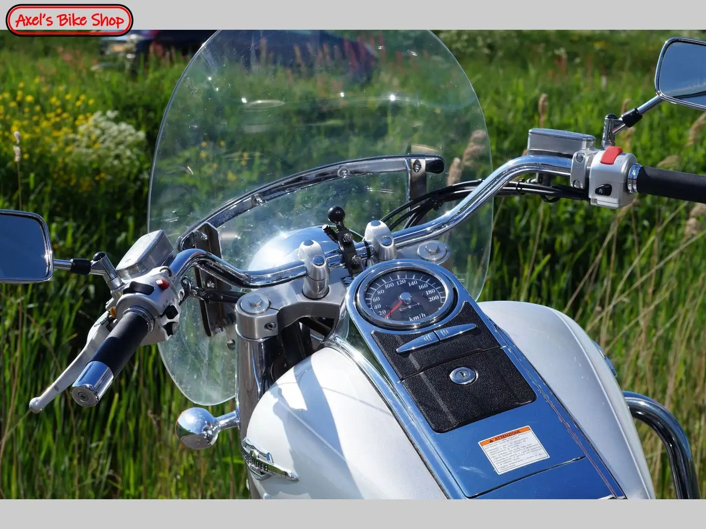 Suzuki VL 1500 LC INTRUDER Bianco - 2