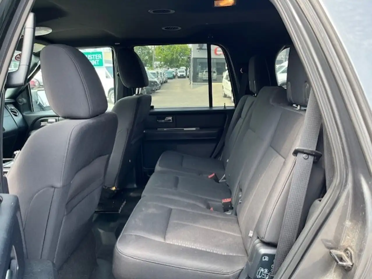 Ford Expedition снимка Ford Expedition