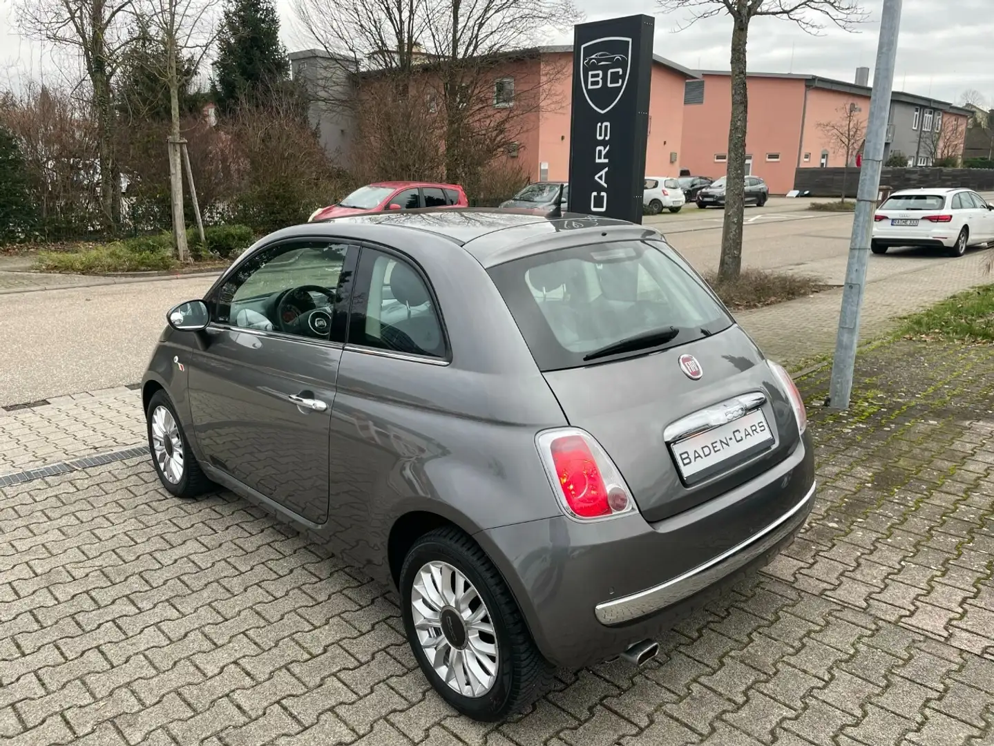 Fiat 500 1,2 Lounge Grau - 2
