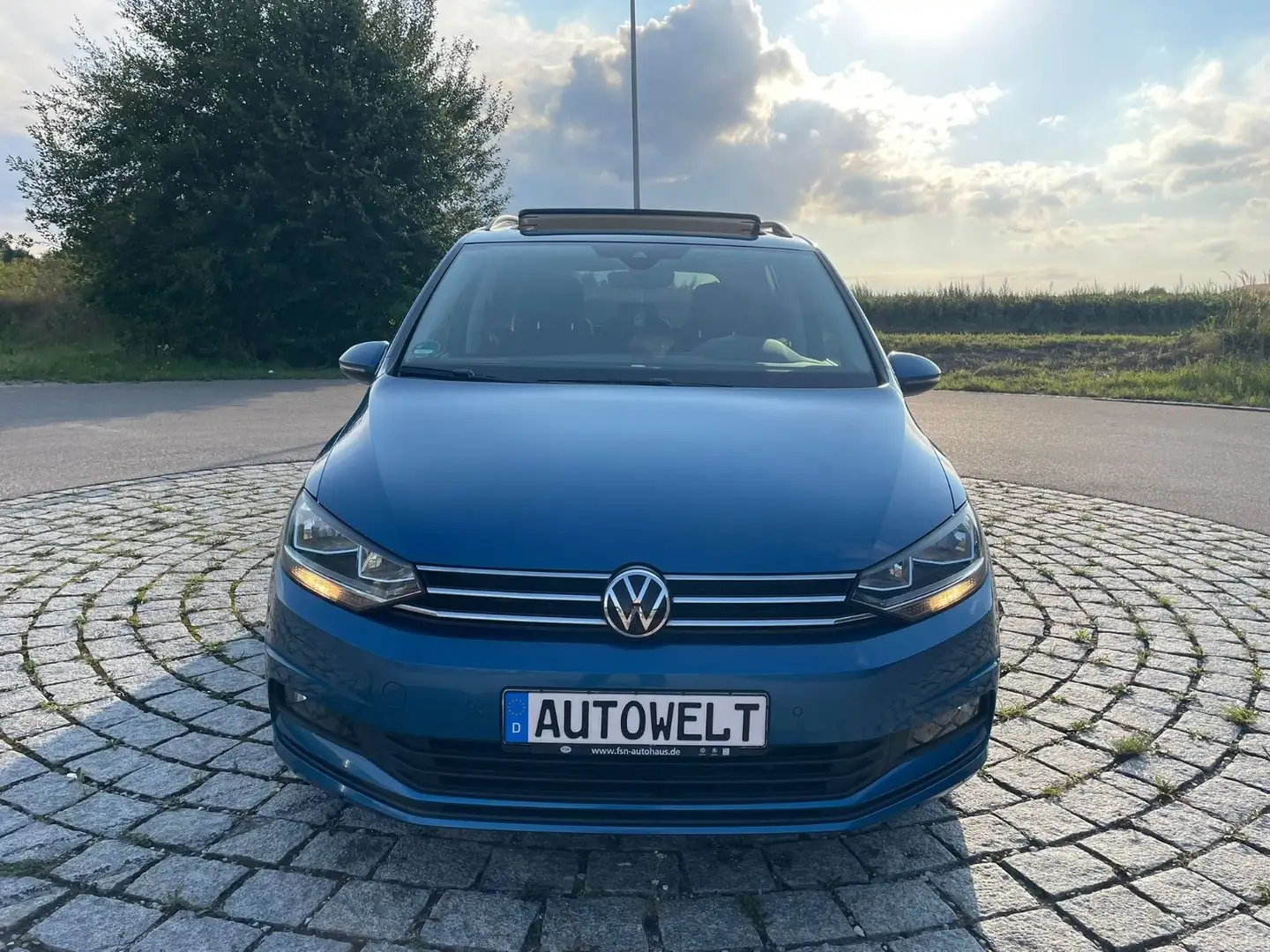 Volkswagen Touran Com.2.0 Tdi DSG 7 Sitz AHK PAN KAM ACC Blau - 1