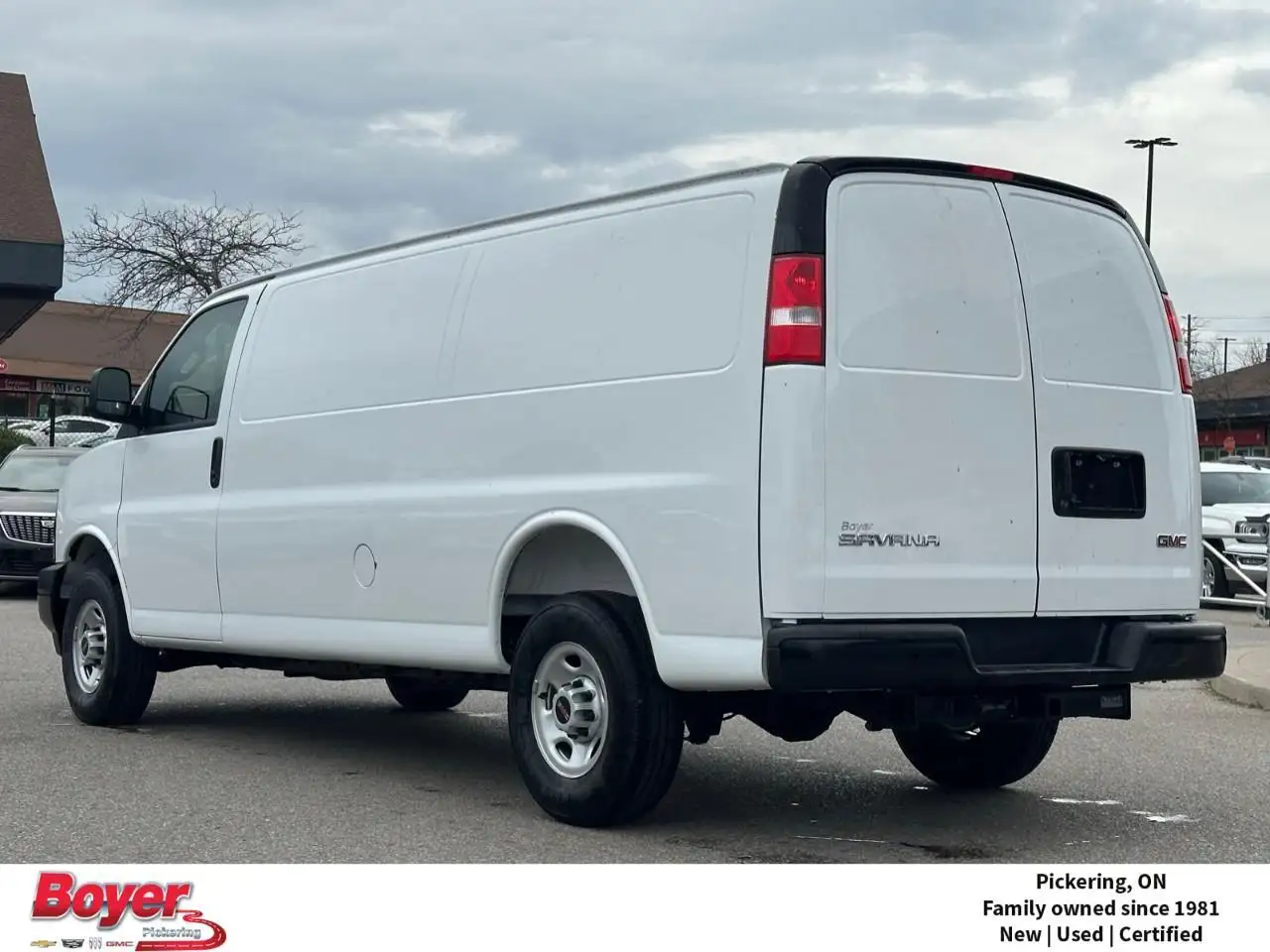 GMC Savana fotografie GMC Savana