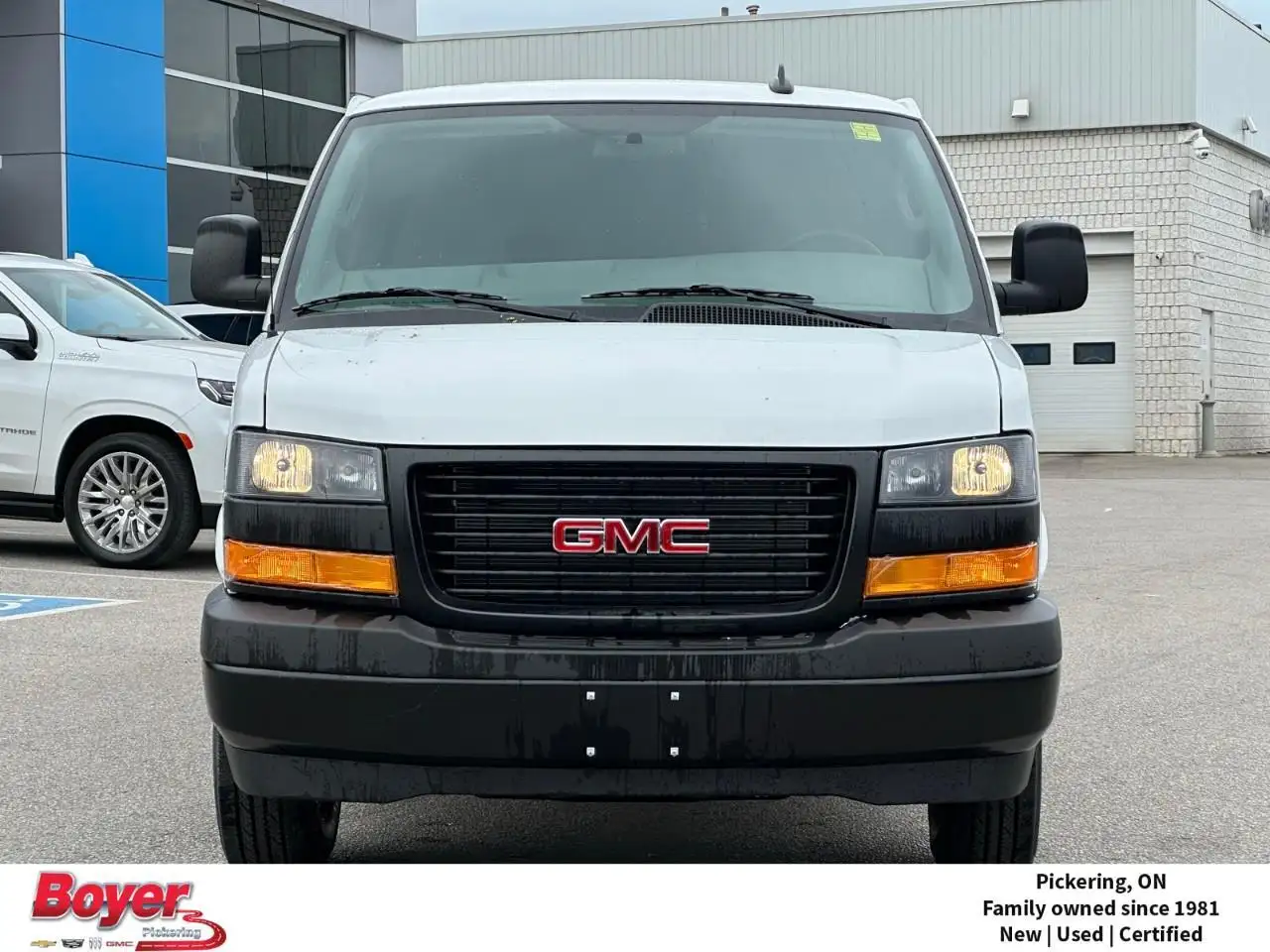 GMC Savana fotografie GMC Savana
