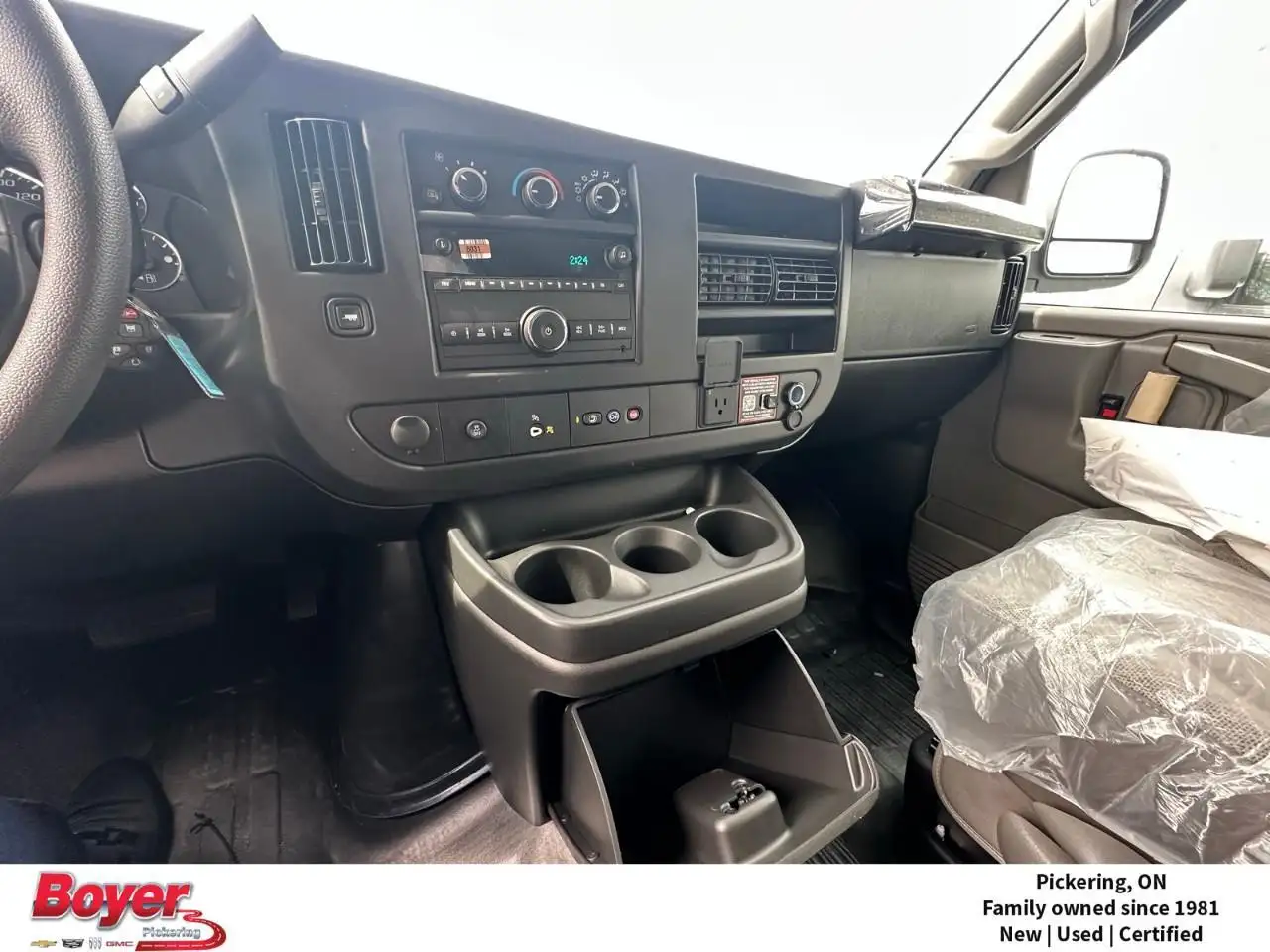 GMC Savana fotografie GMC Savana