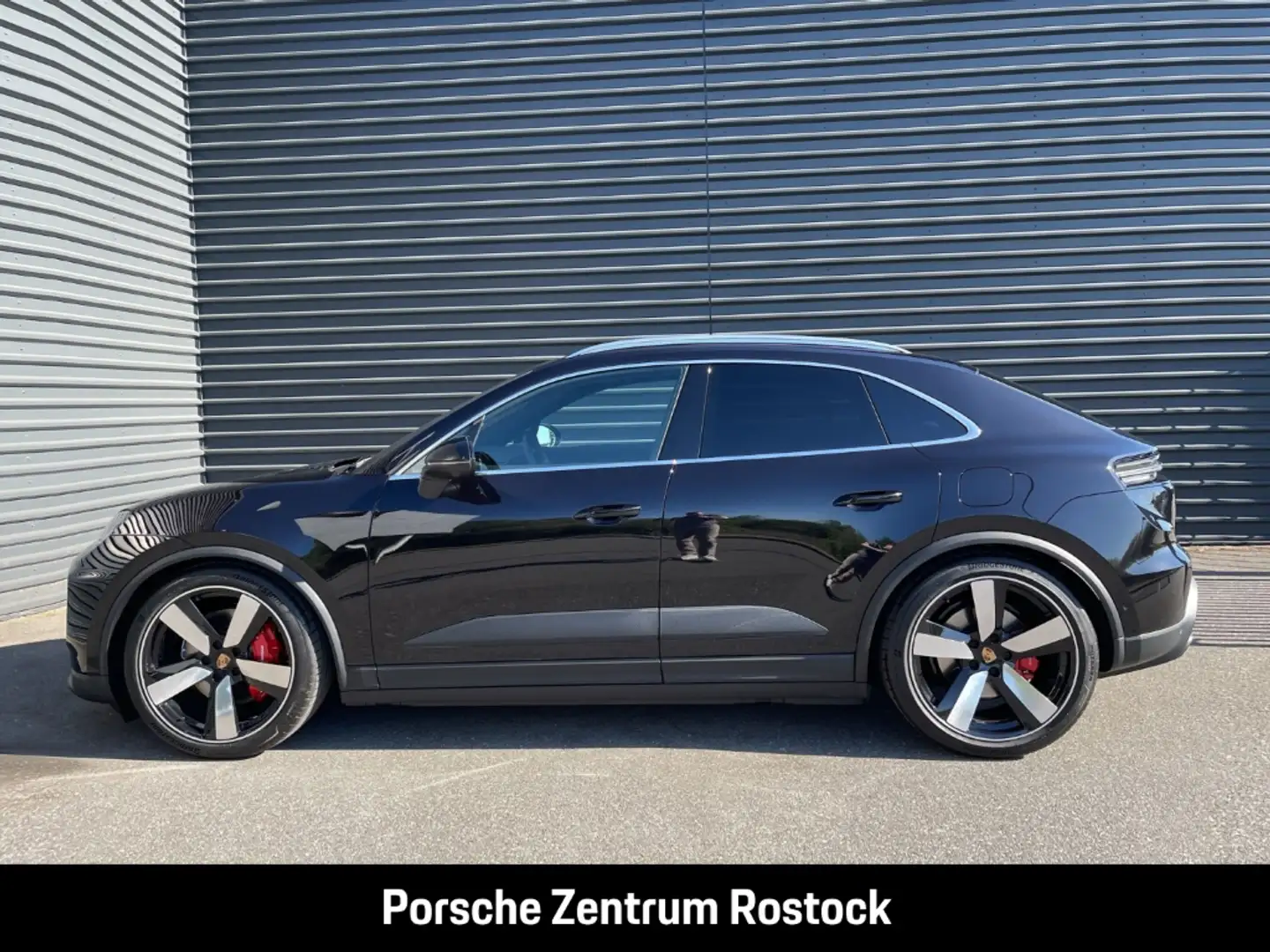 Porsche Macan 4S BOSE LED-Matrix Panorama Surround-View Black - 2