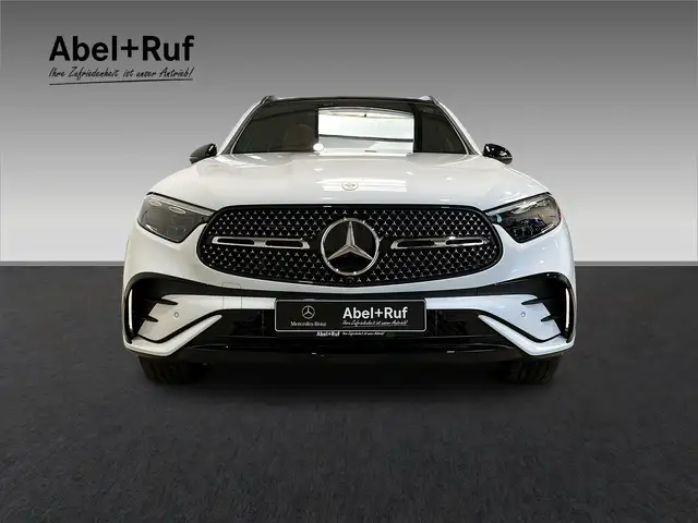 Mercedes-Benz 450 view 2
