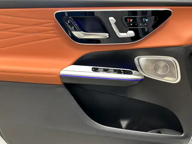 Mercedes-Benz 450 view 13