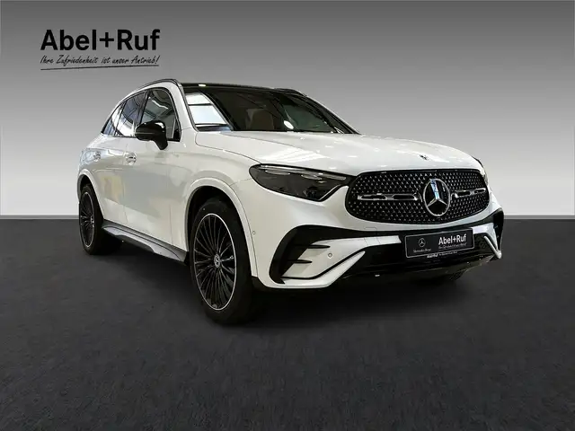 Mercedes-Benz 450 view 3