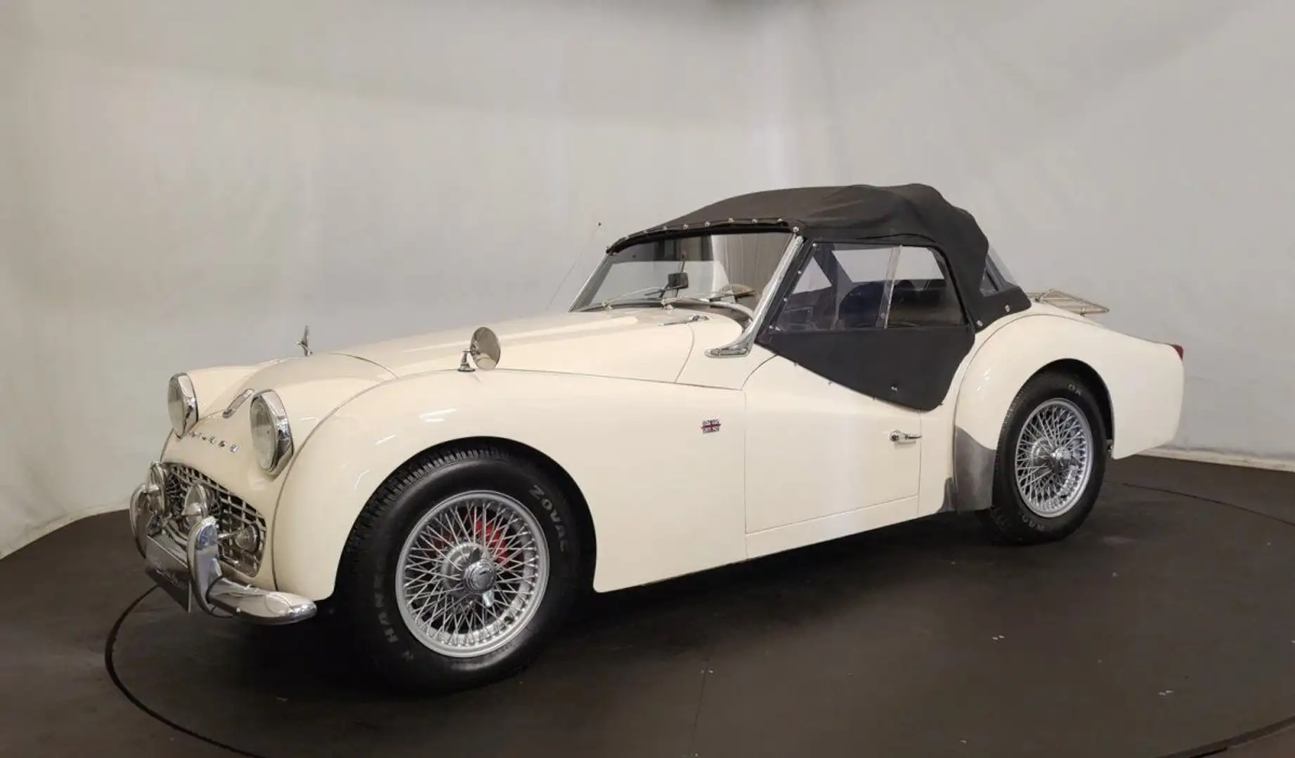 Triumph TR3 Alb - 2