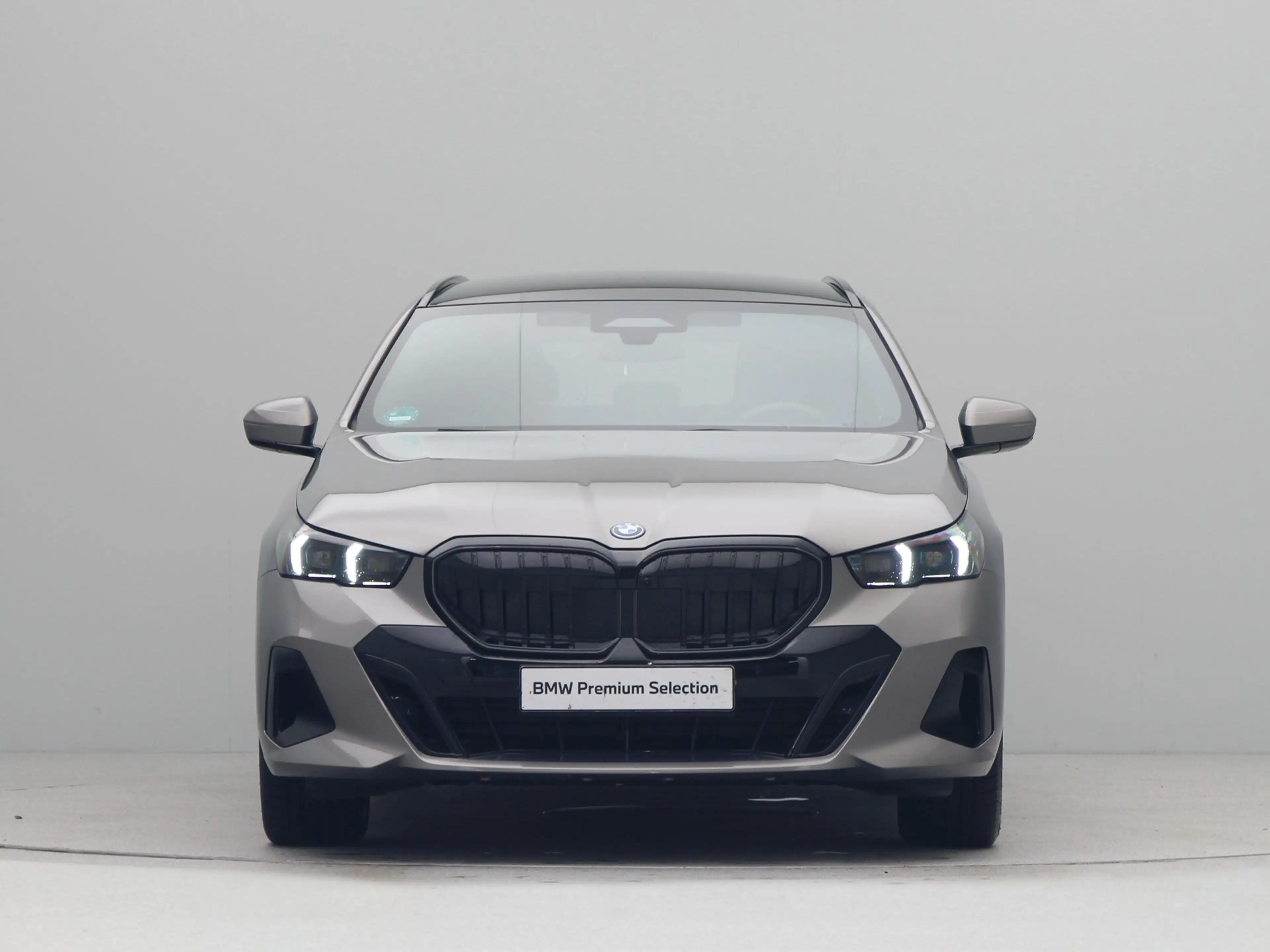 BMW 550 5-serie Touring 550e xDrive — photo 6