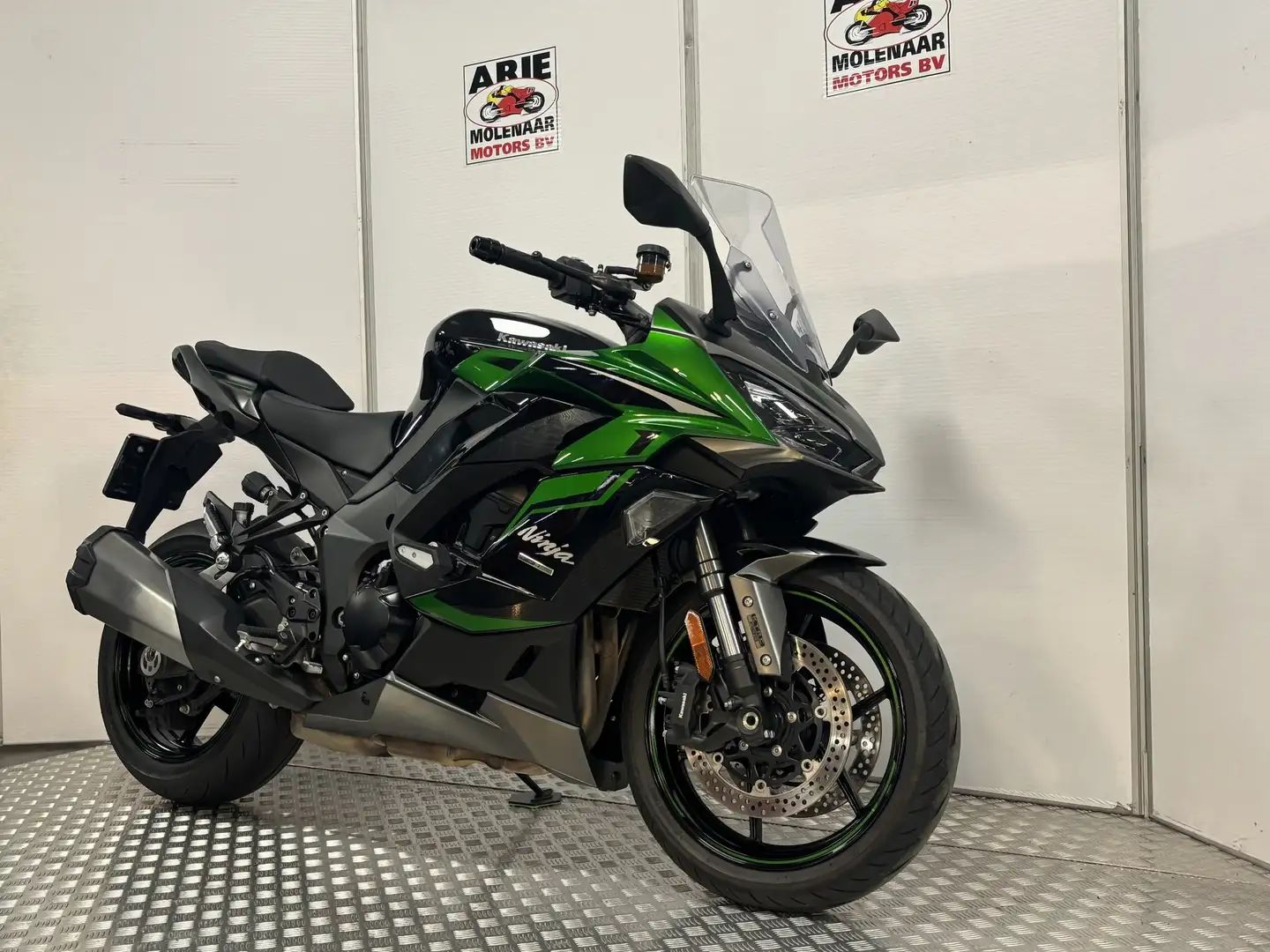 Kawasaki Ninja 1000SX Zwart - 2