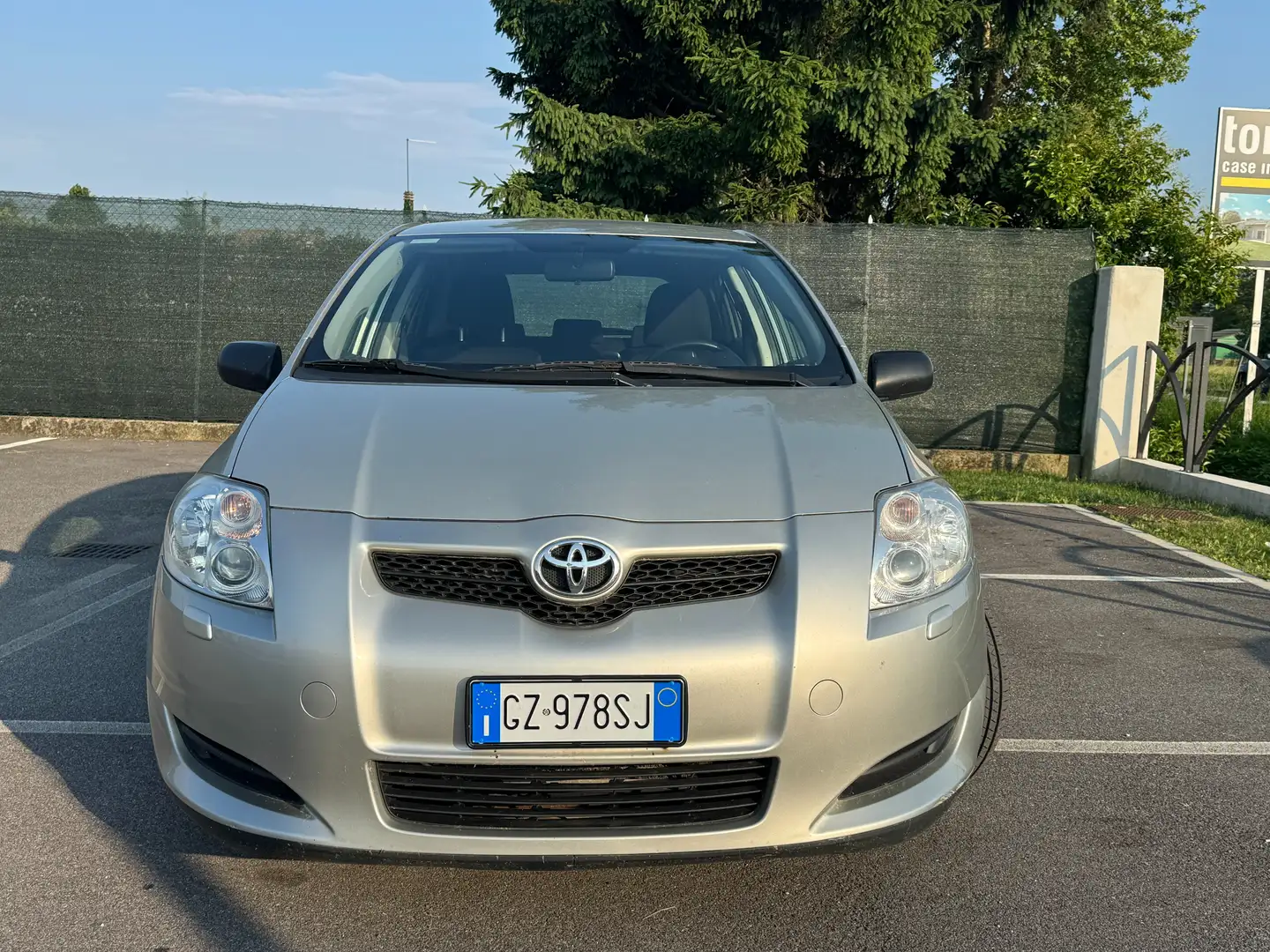 Toyota Auris Auris I 2009 5p 1.4 d-4d Argento - 2