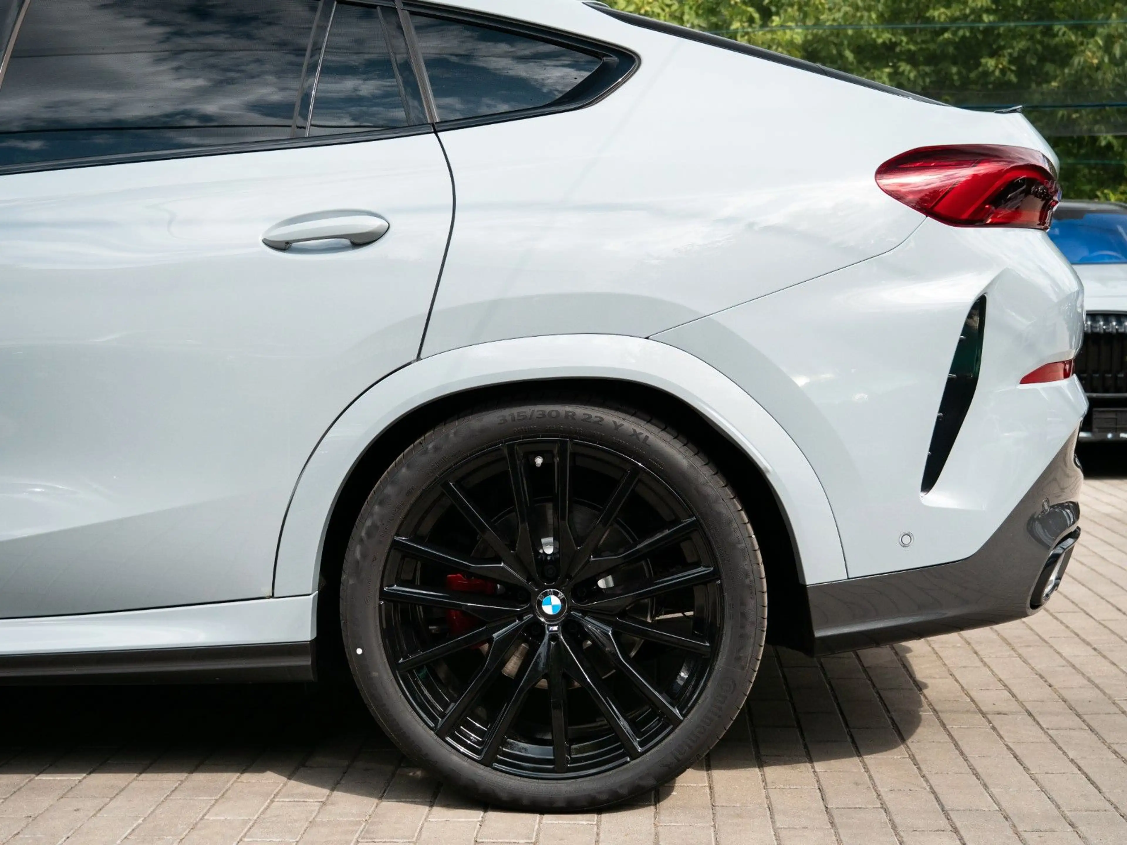 BMW X6 30d M SPORT PRO.LUFTFE.PANO.ICONICG.360°.AHK — photo 12