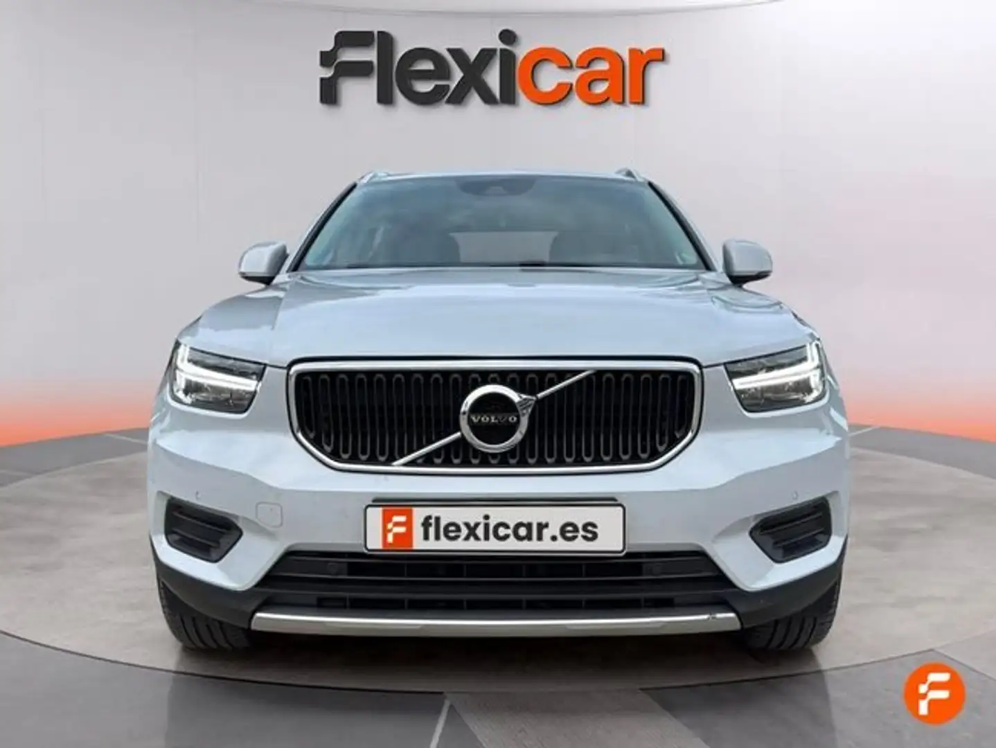 Volvo XC40 T4 Recharge Core Aut. Blanc - 2