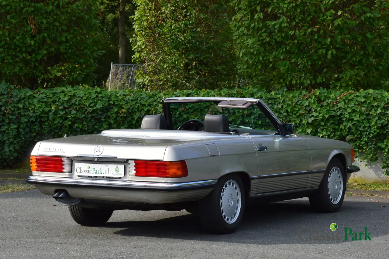 Mercedes-Benz SL 560, foto 4