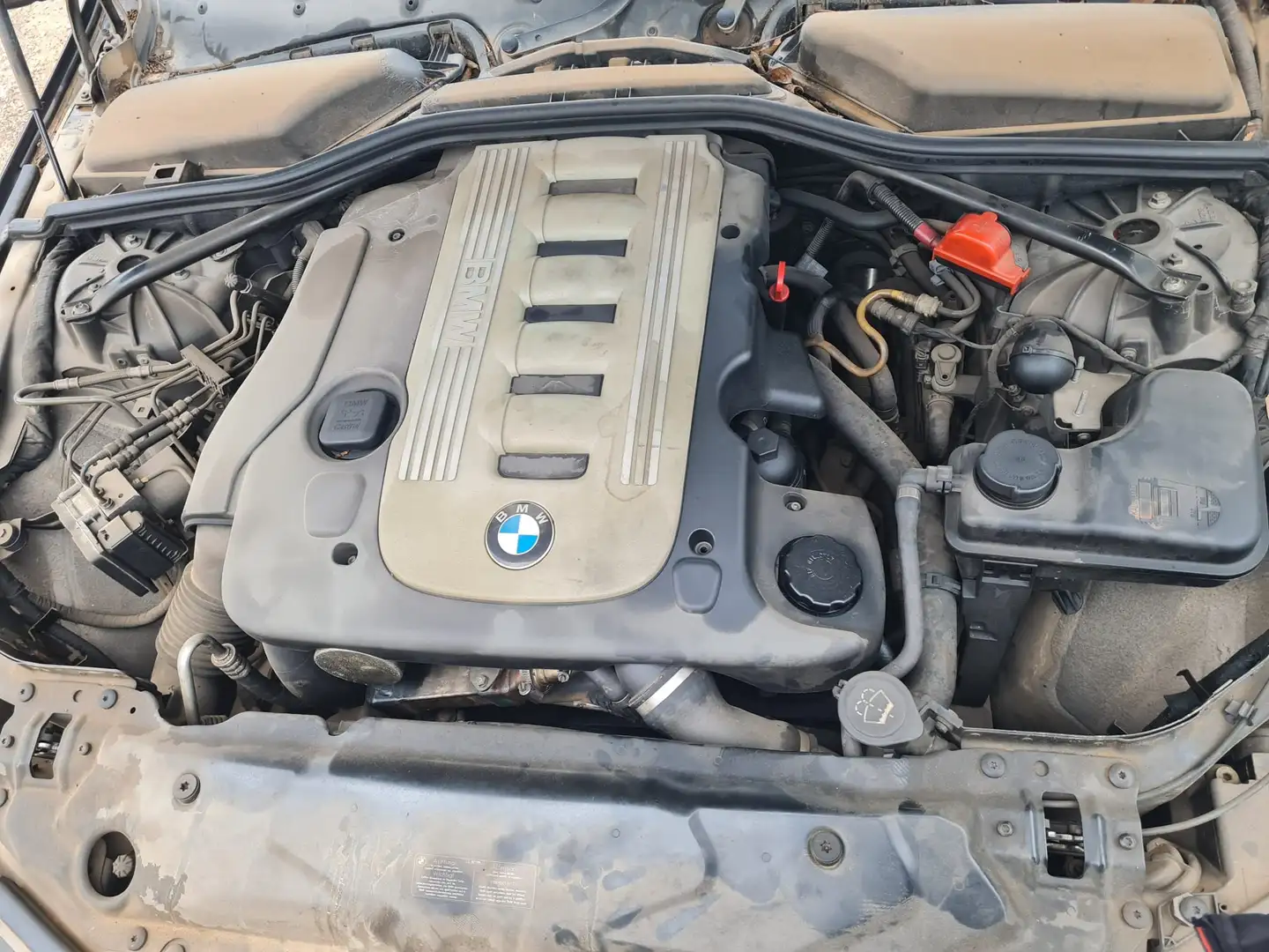 BMW 530 530d Touring Aut. Negro - 2