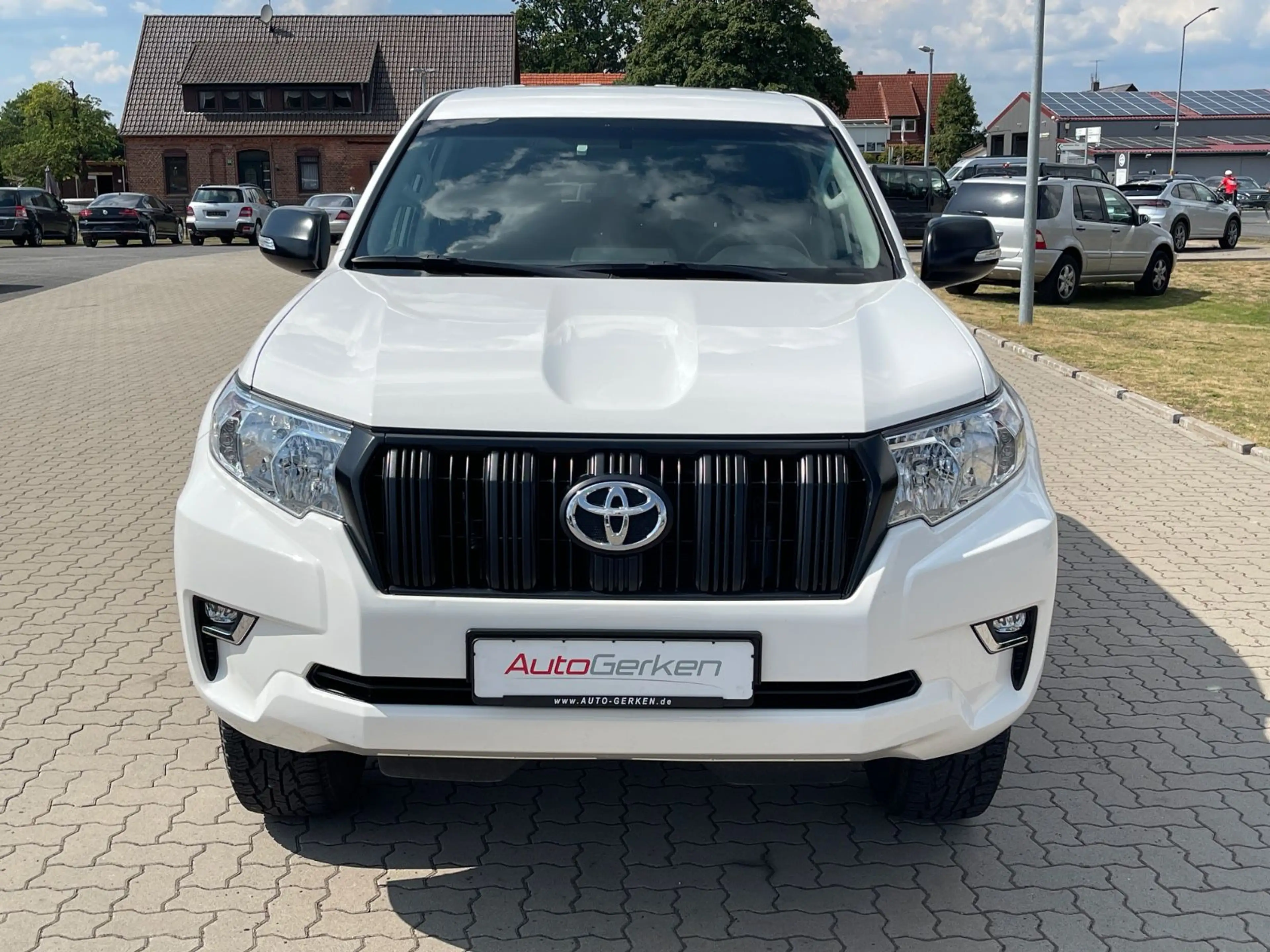 Toyota Land Cruiser 2.8 D-4D 48.561 KM AHK — photo 3