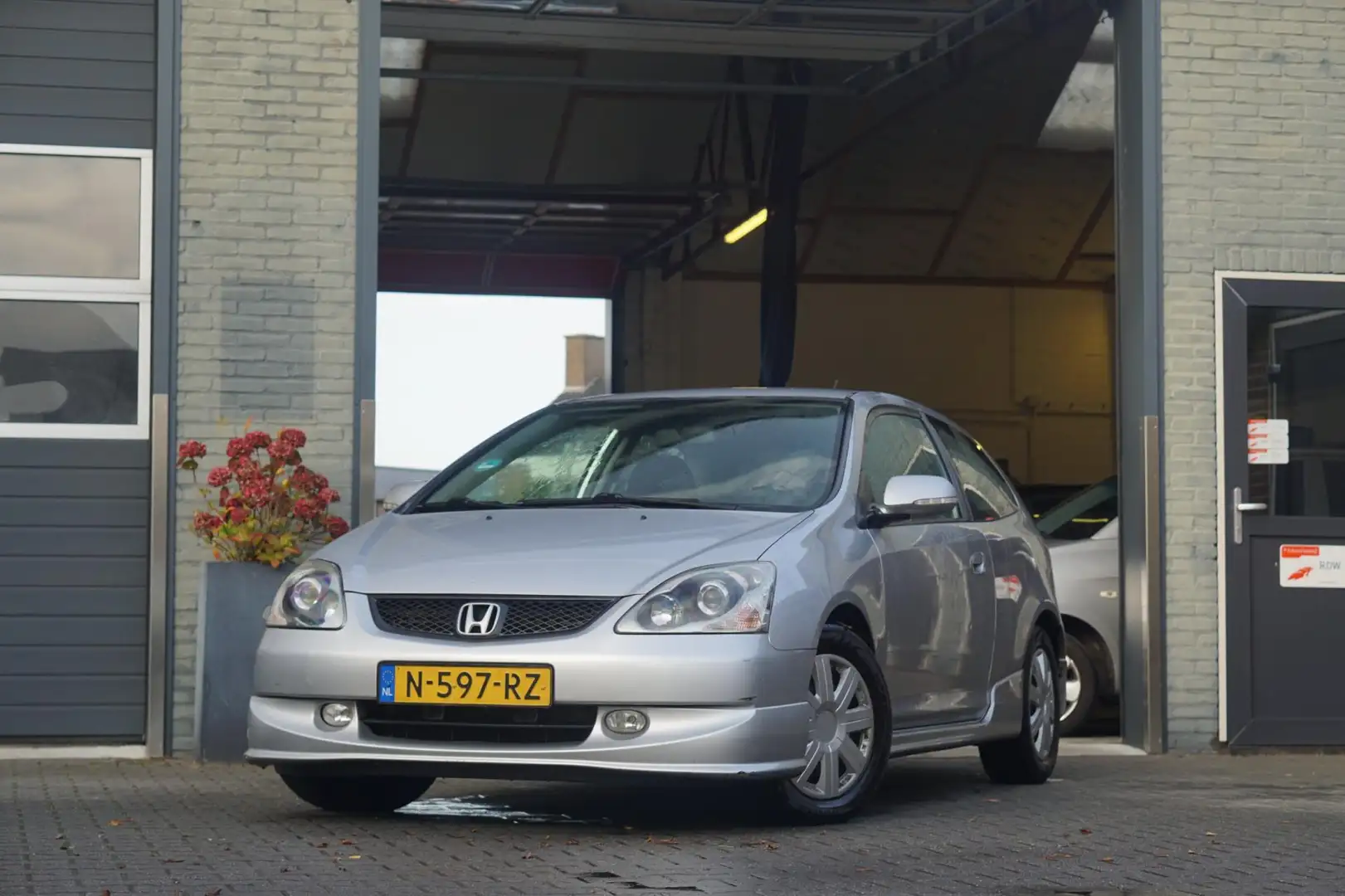 Honda Civic 1.4i Yumé Grijs - 1