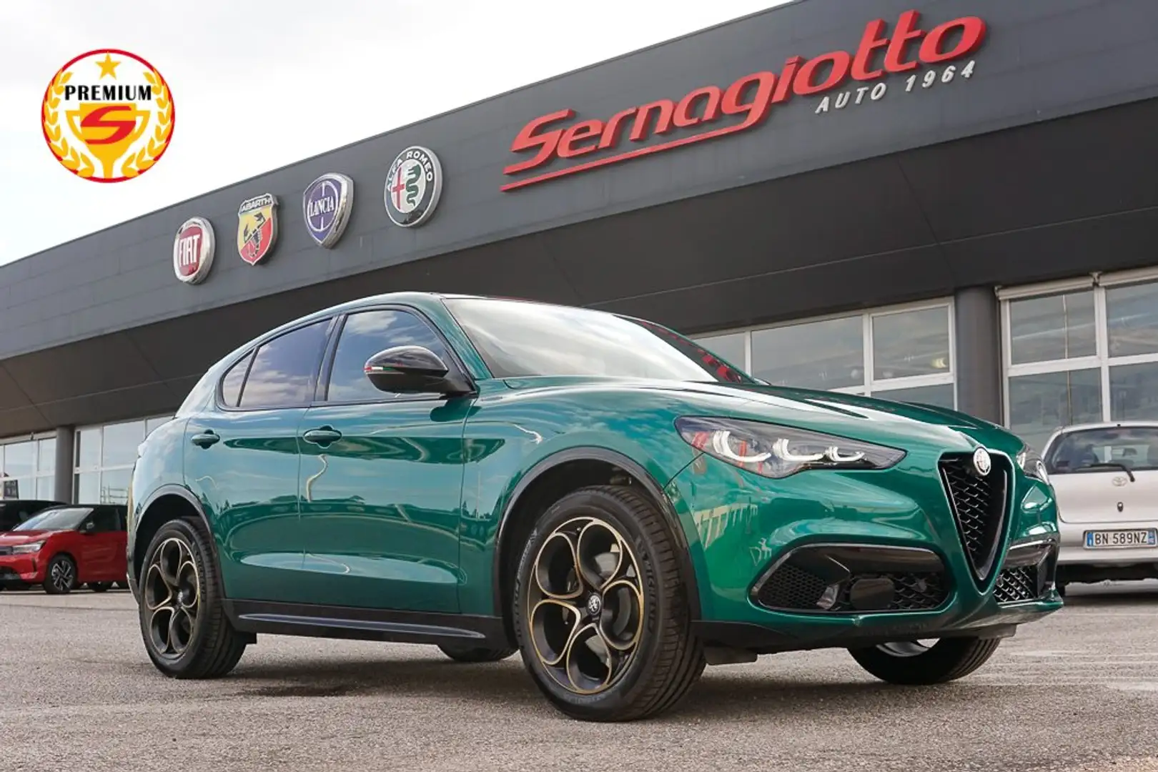 Alfa Romeo Stelvio 2.0 280cv Intensa Q4 | TETTO | VERDE MONTREAL Vert - 1