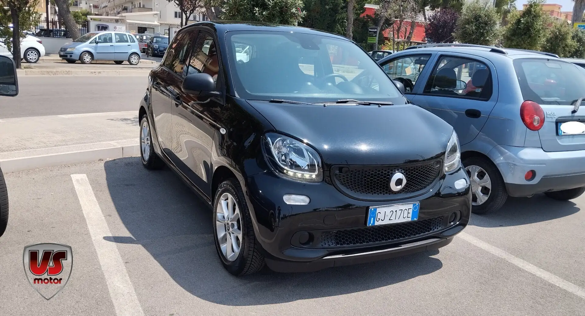 smart forFour 70 1.0 Prime Zwart - 1