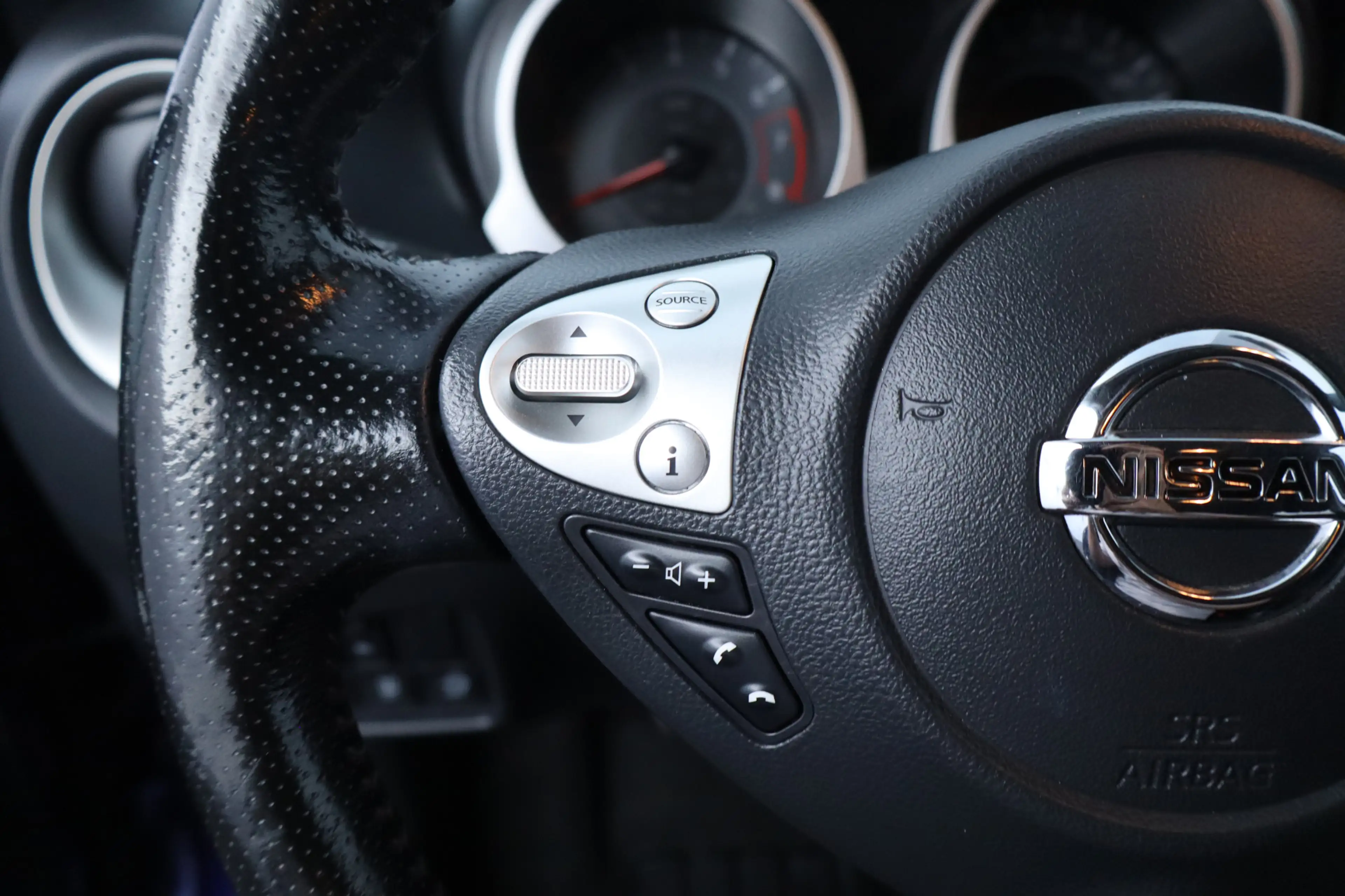 Nissan Juke 1.2 DIG-T S/S Business Edition/ Camera/ 17'' LMV/ — photo 31