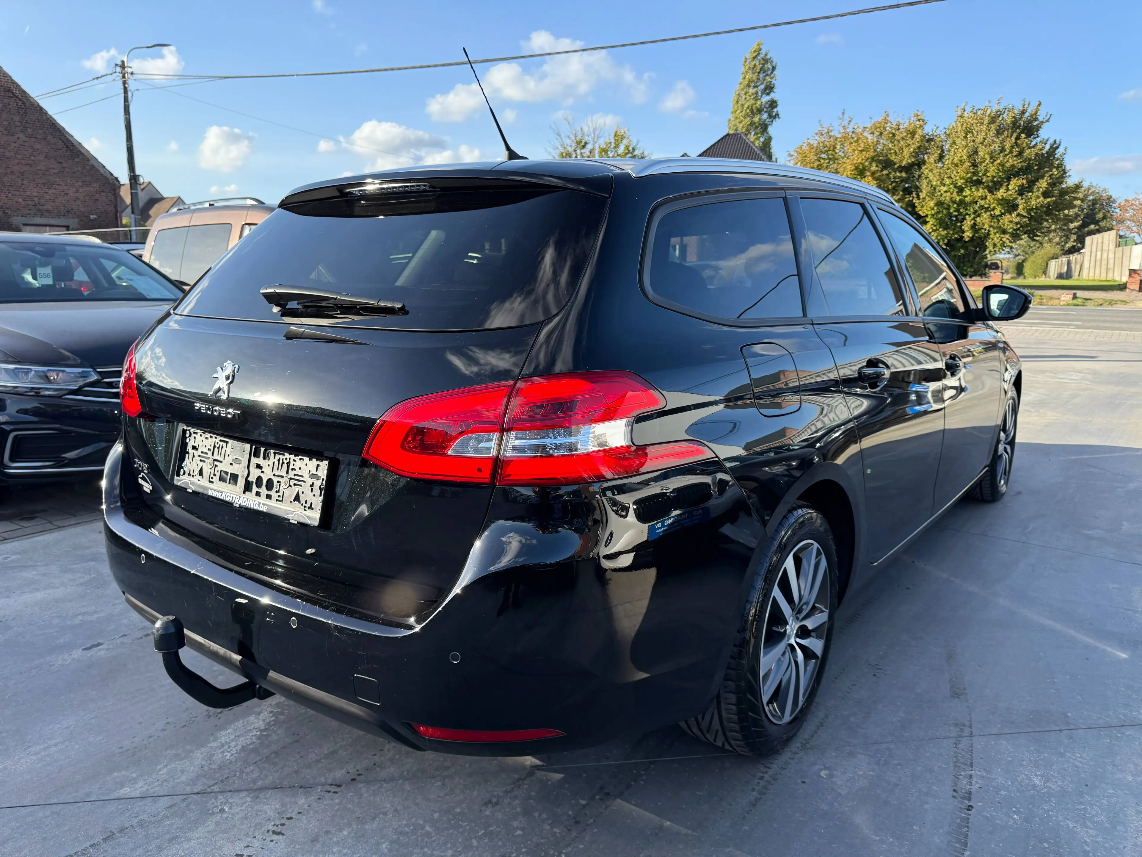 Peugeot 308 SW 1.2i 110PK NAVIGATIE CAMERA VIRTUAL COCKPIT CARPLAY LED ALU PDC TREKHAAK — photo 5