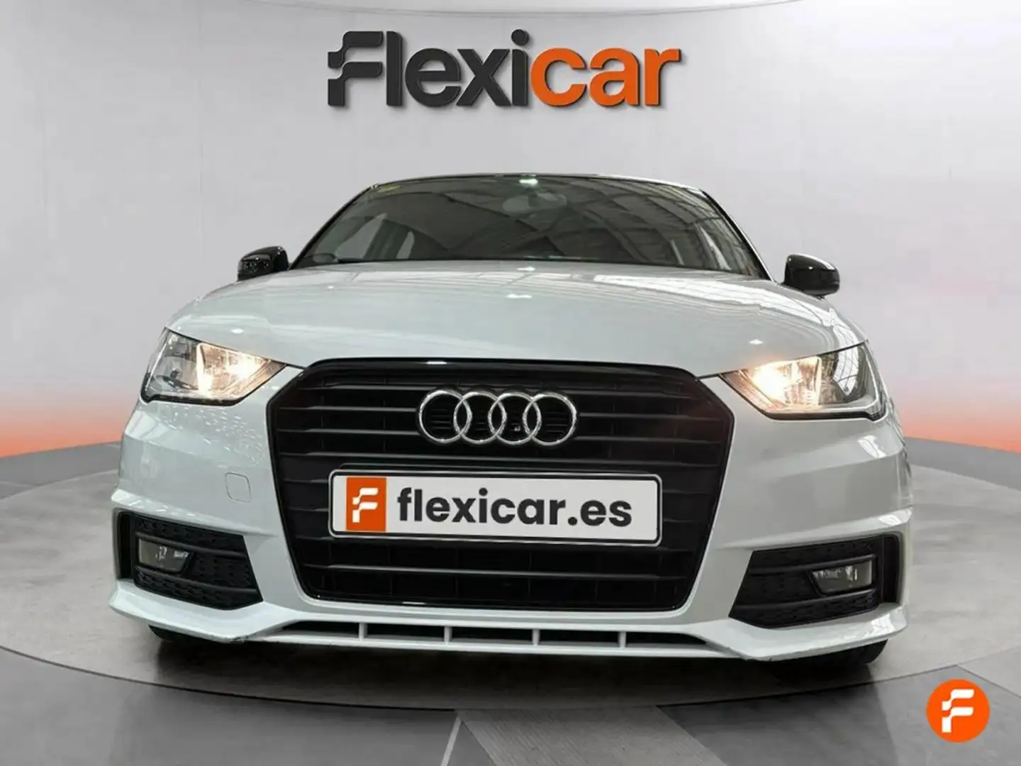 Audi A1 Attracted 1.0 TFSI 70kW (95CV) Sportback Blanco - 2