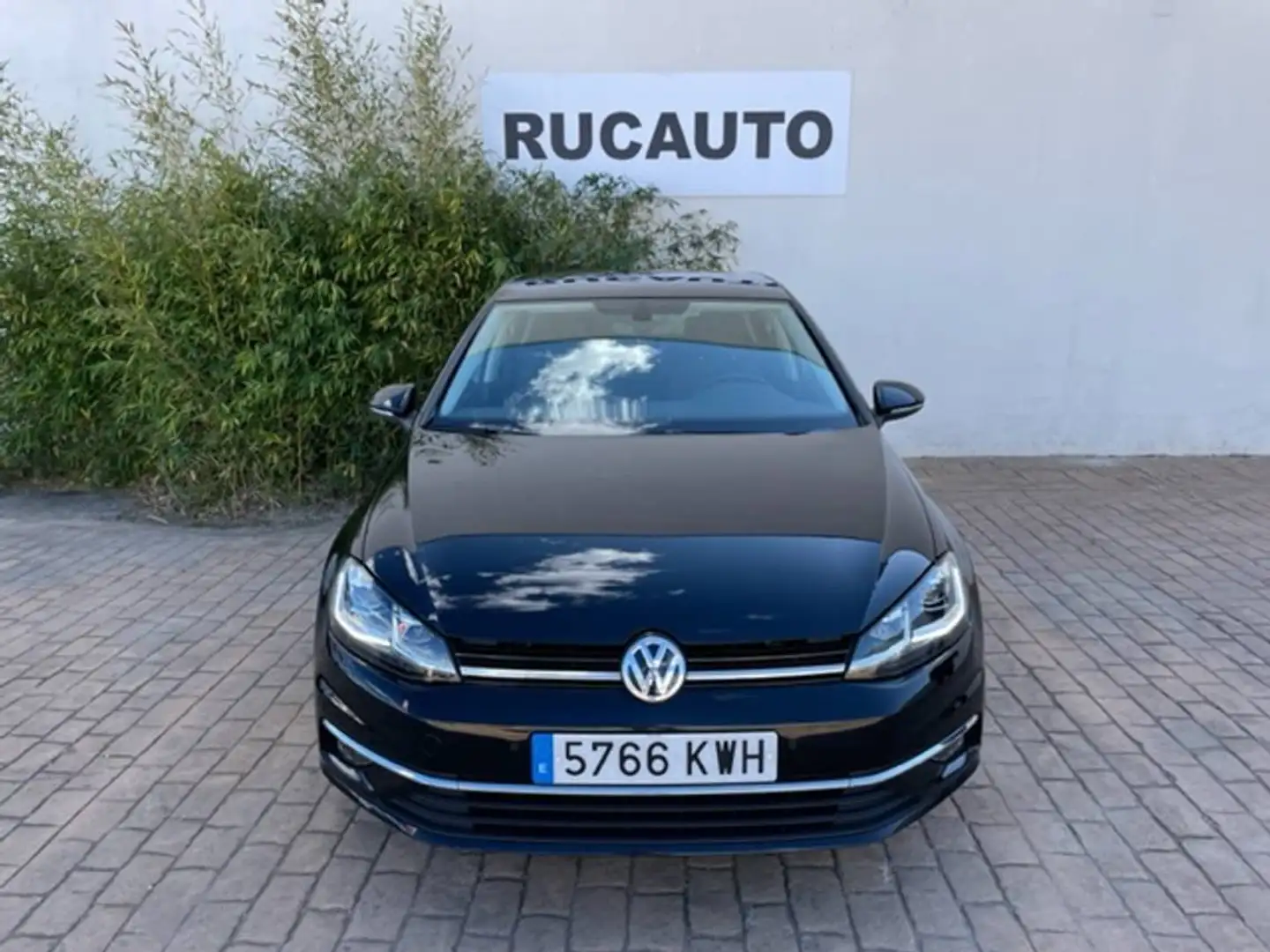 Volkswagen Golf 1.5 TSI Evo Advance DSG7 110kW Noir - 2