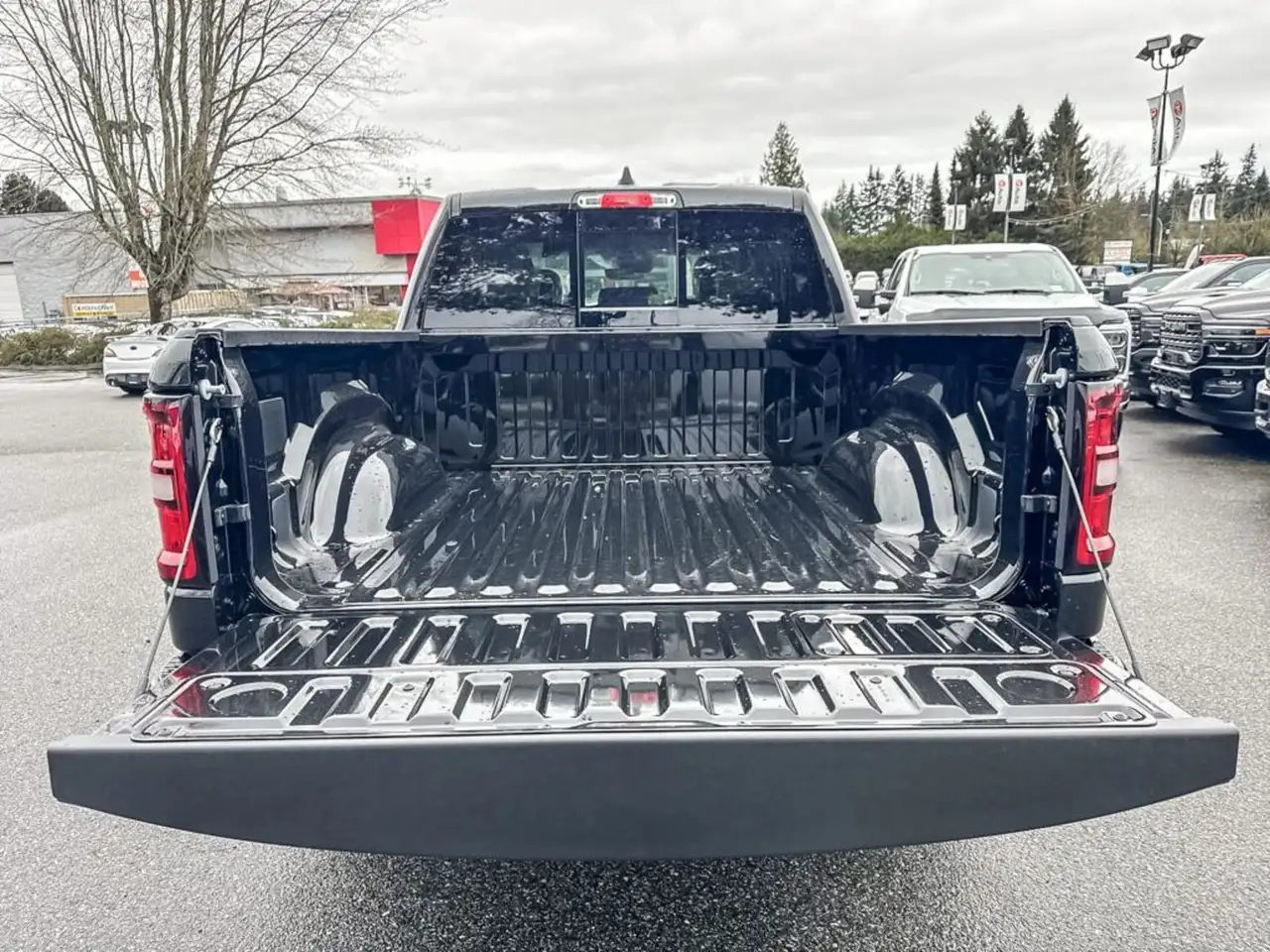 RAM 1500 снимка RAM 1500