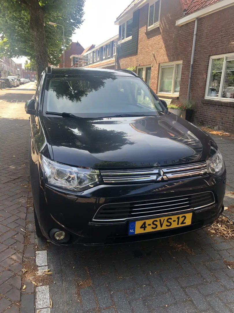 Mitsubishi Outlander 2.0 PHEV Instyle FULL OPTION Fekete - 1