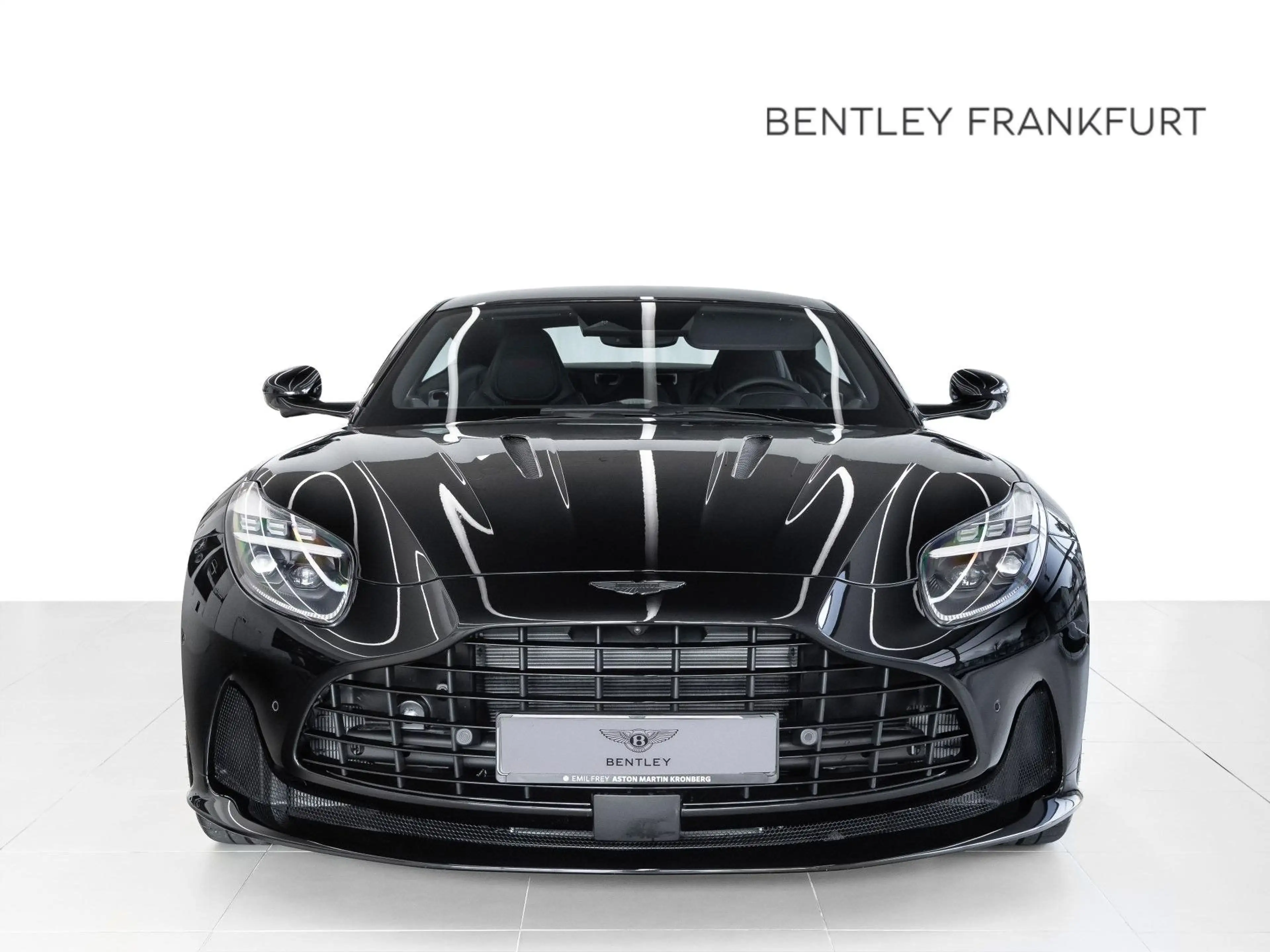 Aston Martin DB12 Coupé von BENTLEY FRANKFURT — photo 2