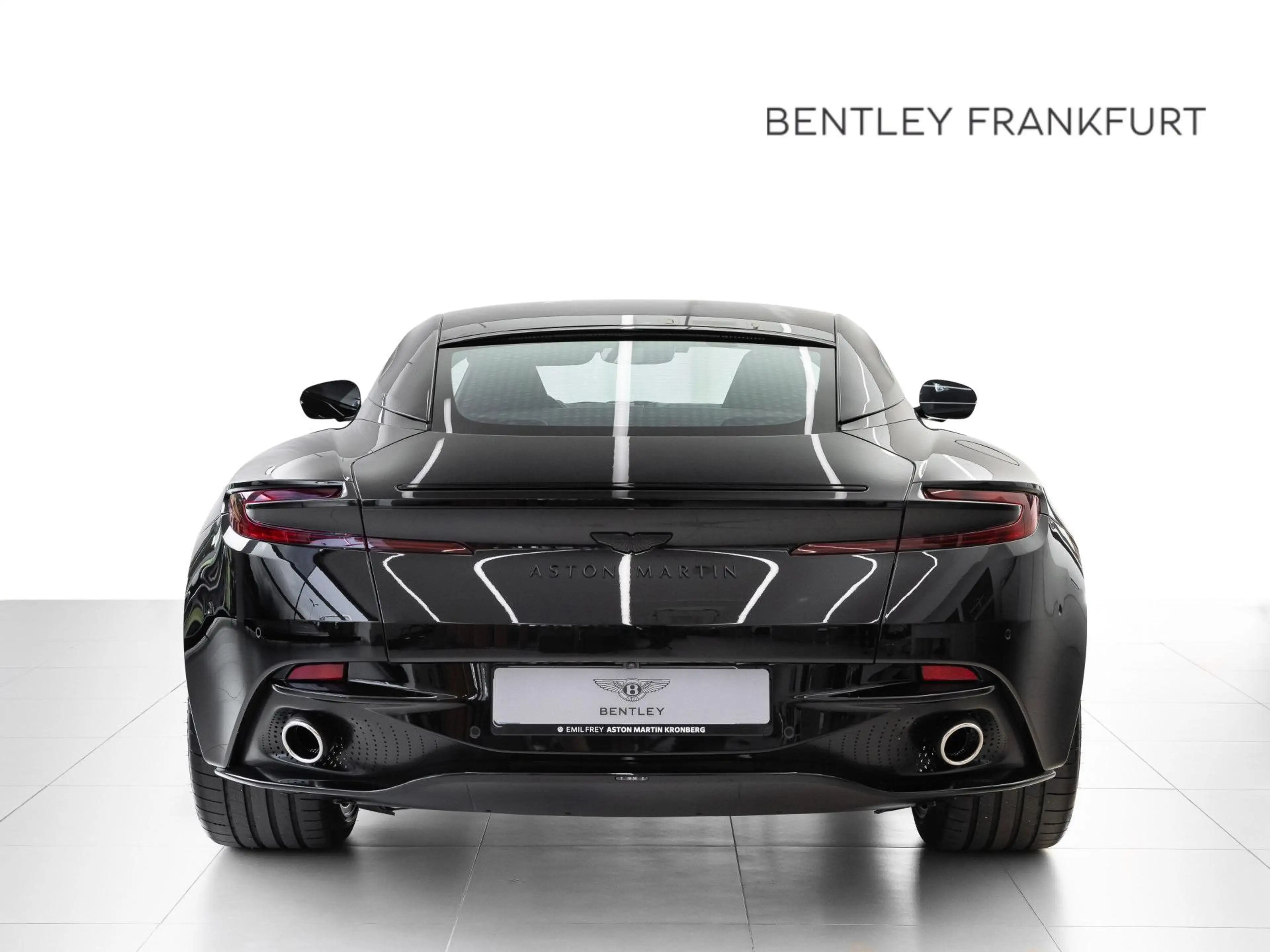 Aston Martin DB12 Coupé von BENTLEY FRANKFURT — photo 4