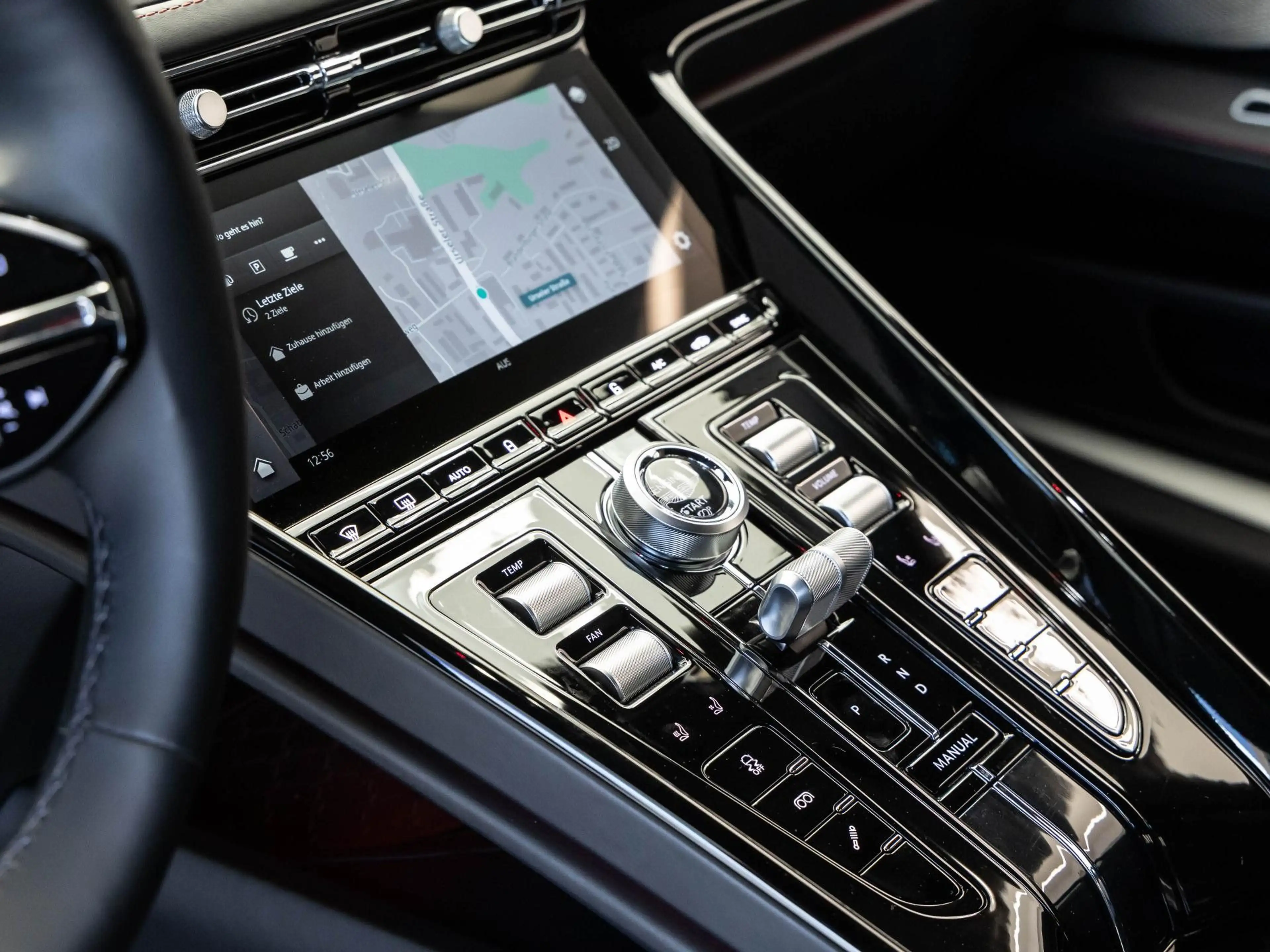 Aston Martin DB12 Coupé von BENTLEY FRANKFURT — photo 7