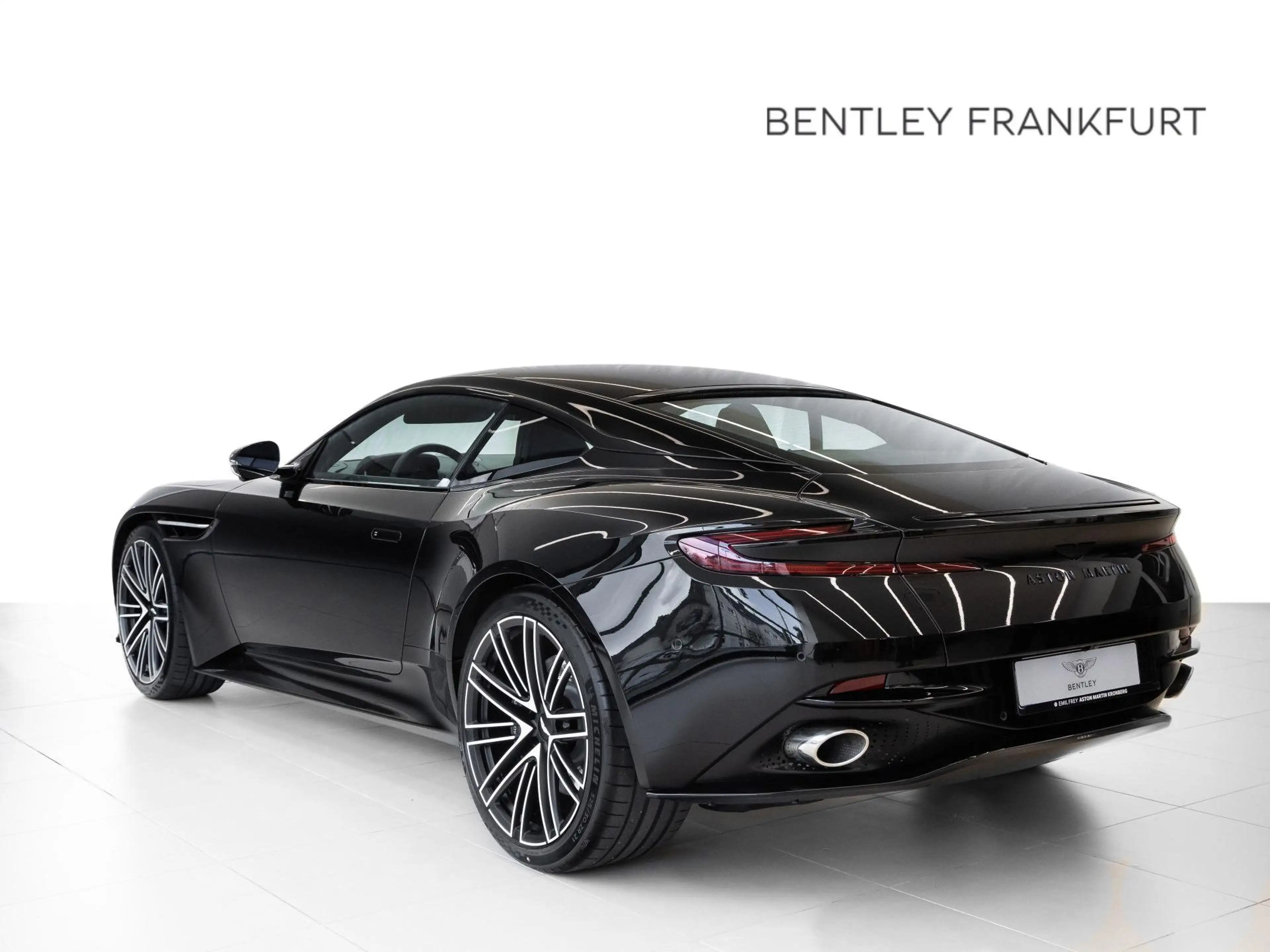 Aston Martin DB12 Coupé von BENTLEY FRANKFURT — photo 5
