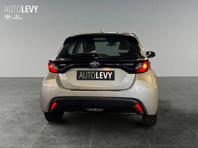 Toyota Yaris view 5