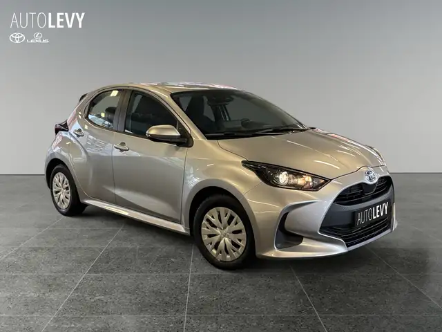 Toyota Yaris view 8