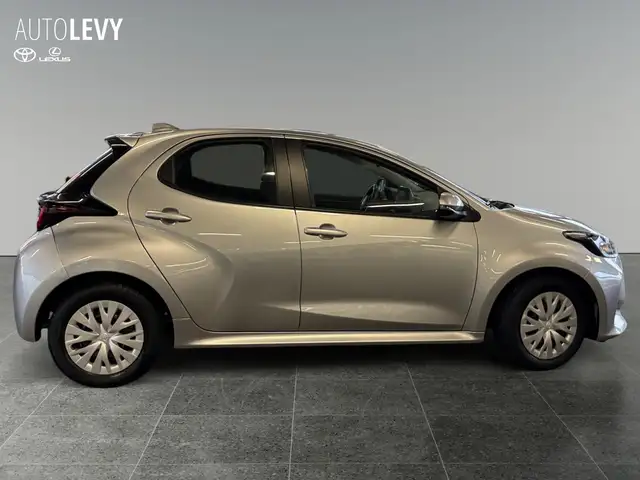 Toyota Yaris view 7