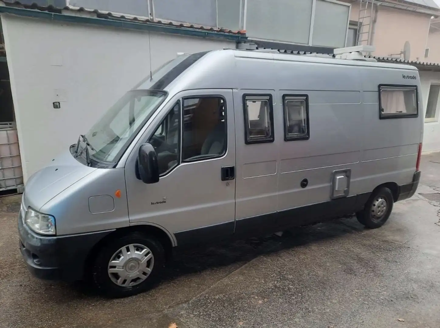 Citroen Jumper 3200 2,8 HDi HD LA STRADA - 2